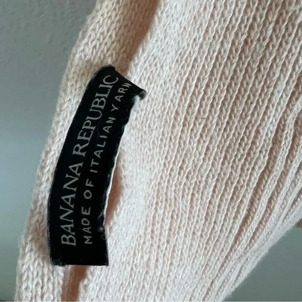 Banana Republic Soft Scalloped Italian Yarn Scarf Pink